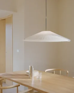 Nebra Pendant Lamp Large fra New Works