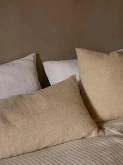 Nettle Cushion, large fra Ferm Living