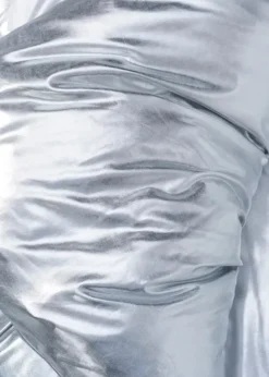 Nude Metallic Jersey Pillow Cover Single fra Magniberg