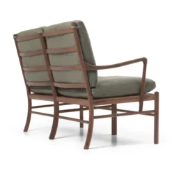 OW149-2 Colonial sofa valnød olie, Terra-læder af Ole Wanscher