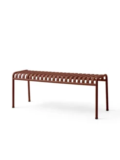 Palissade Bench, iron red fra Hay
