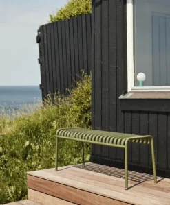 Palissade Bench, olive fra Hay