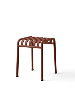 Palissade Stool, iron red fra Hay