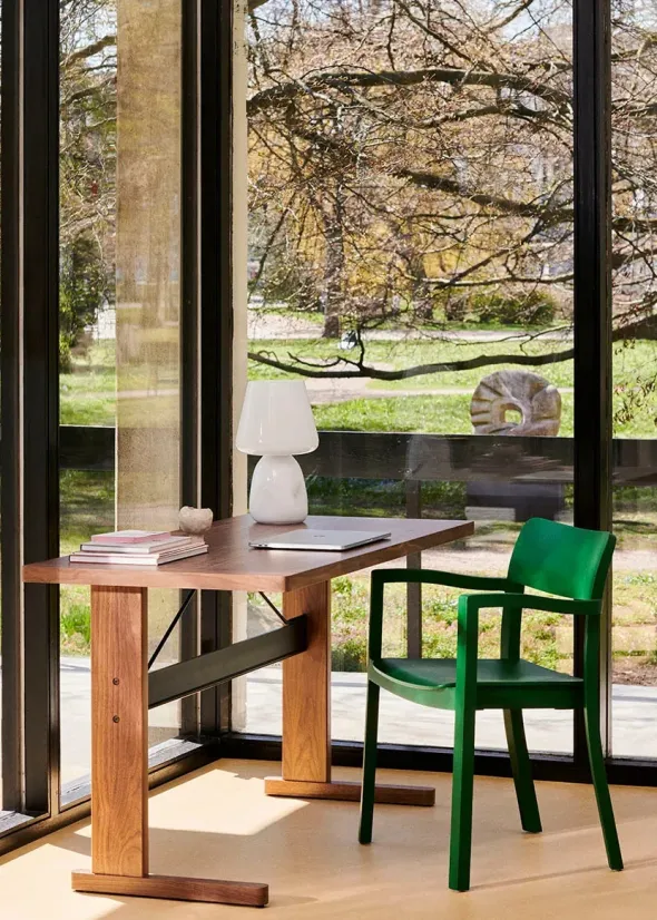 Passerelle Desk, L140 cm fra Hay
