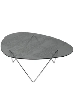 Pedrera Coffee Table, Smoke Structured Glass fra GUBI