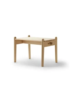 Peters Bord CH411 af Hans J. Wegner