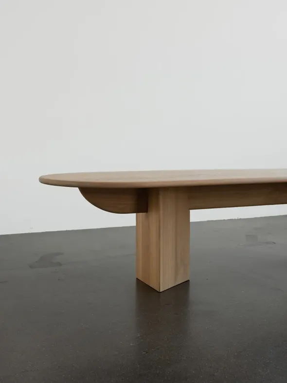 Pillabout Dining Table, 300x100 cm fra Louise Roe