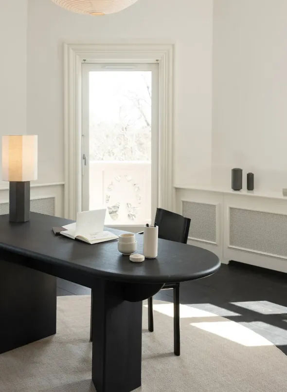 Pillabout Office Table, 200x80 cm fra Louise Roe