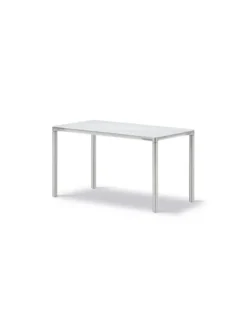 Piloti Bord, hvid carrara fra Fredericia Furniture