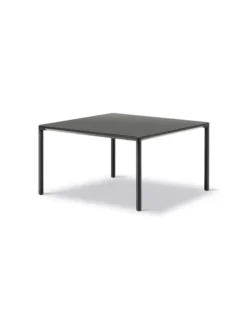 Piloti Bord, sort laminat fra Fredericia Furniture