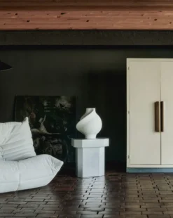 Pirout Vase 02, ceramic fra Louise Roe
