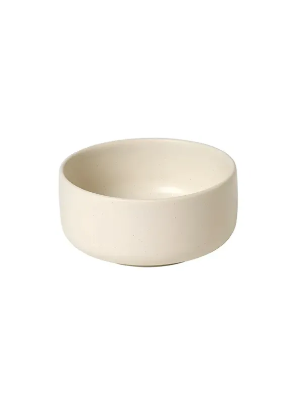 Pisu 06 Bowl, vanilla white fra Louise Roe