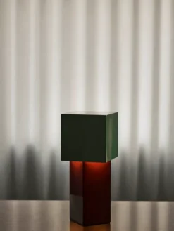 Pivot Portable Lamp, rusty mint fra &Tradition