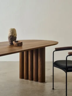 Plush Table Oval fra DK3