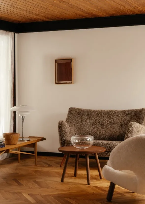 Poet sofa, valnød af Finn Juhl