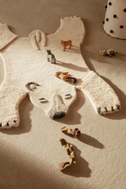 Polar Bear Tufted Rug fra Ferm Living