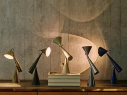 Pose Task LED Bordlampe fra Tom Dixon