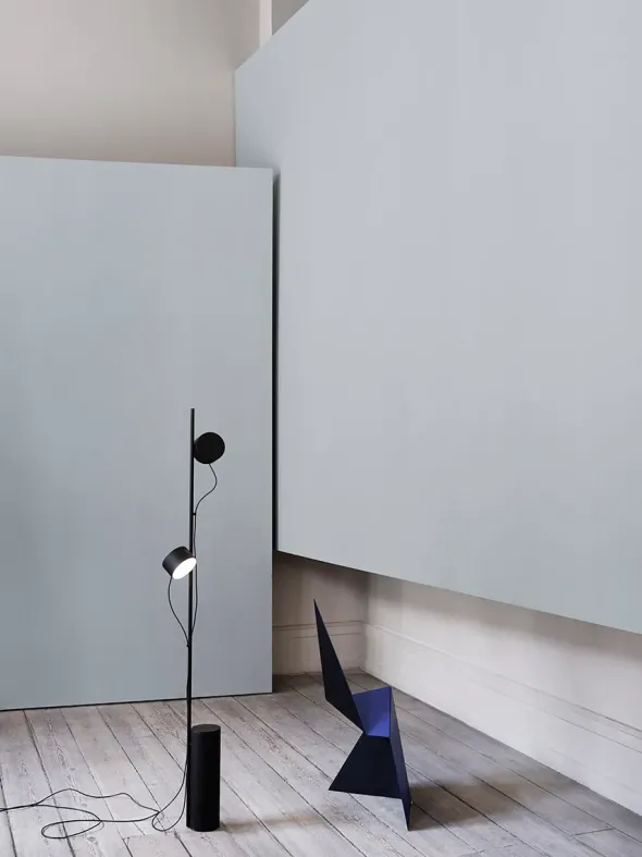 Post Floor Lamp fra Muuto