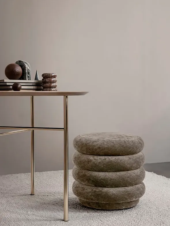 Pouf Round, faded velvet fra Ferm living