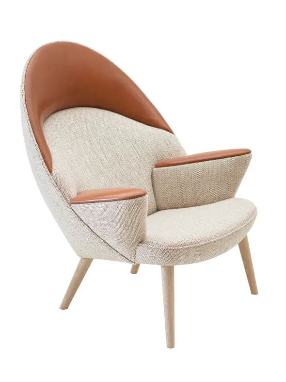 PP521 Den Polstrede Påfugl af Hans J. Wegner