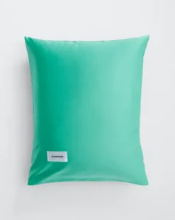 Pure Sateen Pillow Cover 63x60 cm fra Magniberg