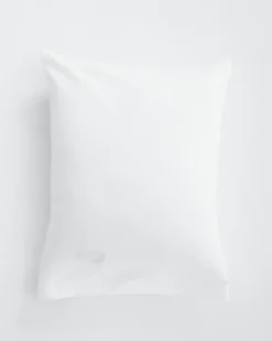 Pure Sateen Pillow Cover 63x60 cm fra Magniberg