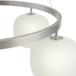 Rime lysekrone fra Muuto