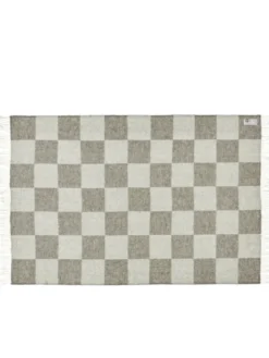Ærø Plaid, soft nordic grey fra Silkeborg Uldspinderi