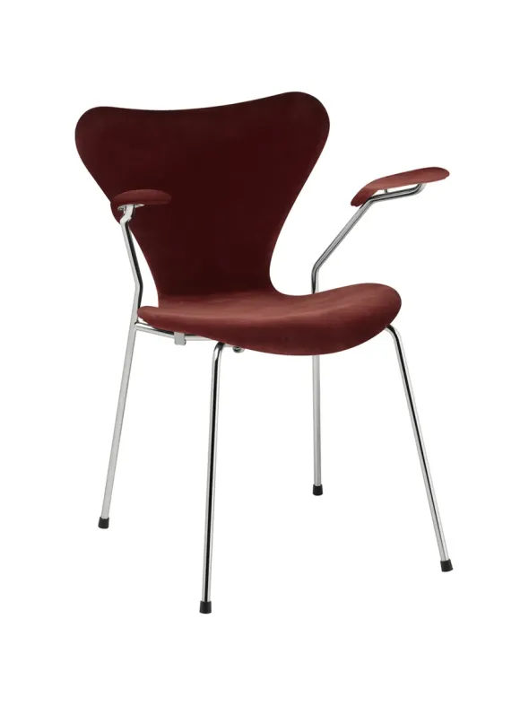 3207 Serie 7 Armstol af Arne Jacobsen