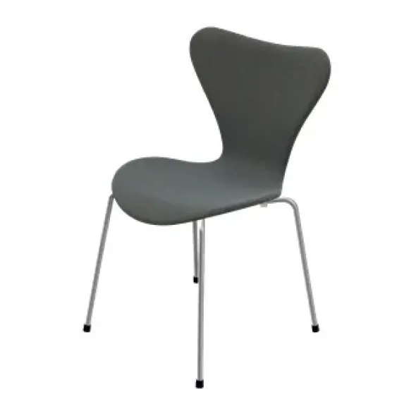 3107 Serie 7, fuldpolstret af Arne Jacobsen