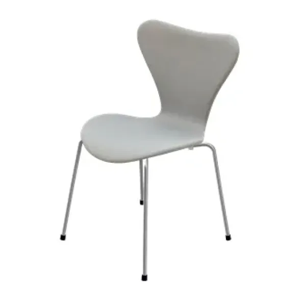 3107 Serie 7, fuldpolstret af Arne Jacobsen