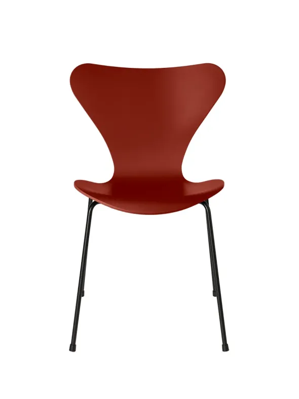 3107 Serie 7 stol lakeret af Arne Jacobsen