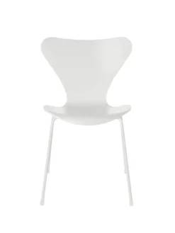 3107 Serie 7 stol lakeret af Arne Jacobsen