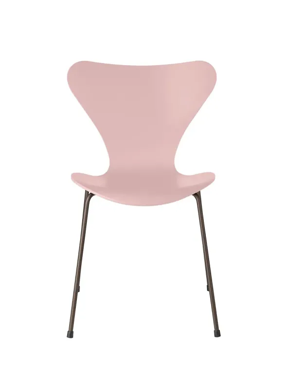 3107 Serie 7 stol lakeret af Arne Jacobsen