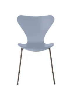 3107 Serie 7 stol lakeret af Arne Jacobsen