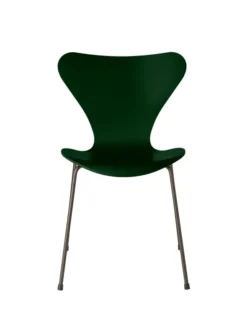 3107 Serie 7 stol lakeret af Arne Jacobsen