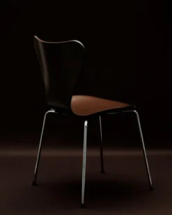 3107 Serie 7 stol - Verner Panton 100 fra Fritz Hansen