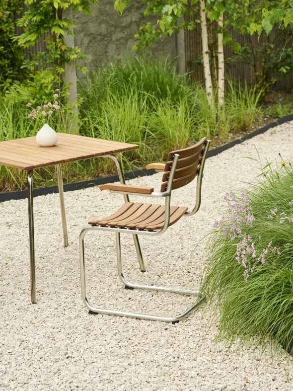 S 40 F Outdoor cantilever chair, med armlæn fra Thonet