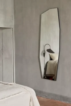 Shard Mirror, stor fra Ferm Living