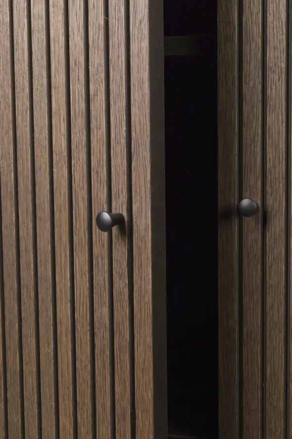 Sill Cupboard Tall fra Ferm Living