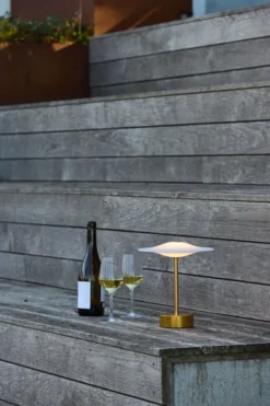 Sinus 22 Portable bordlampe, messing af Piet Hein