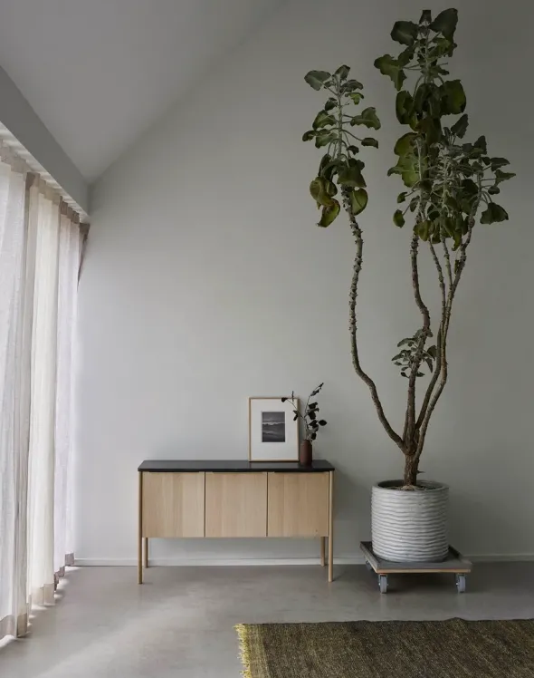 Skagerak Jut Cabinet fra Fritz Hansen