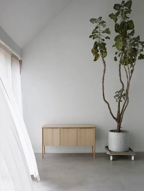 Skagerak Jut Cabinet fra Fritz Hansen