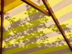 Skagerak Messina Parasol Ø300, Lemon/Sand Stripes fra Fritz Hansen