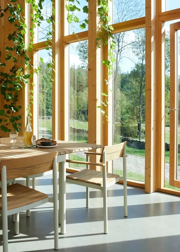 Skagerak Pelagus Armstol, light ivory fra Fritz Hansen