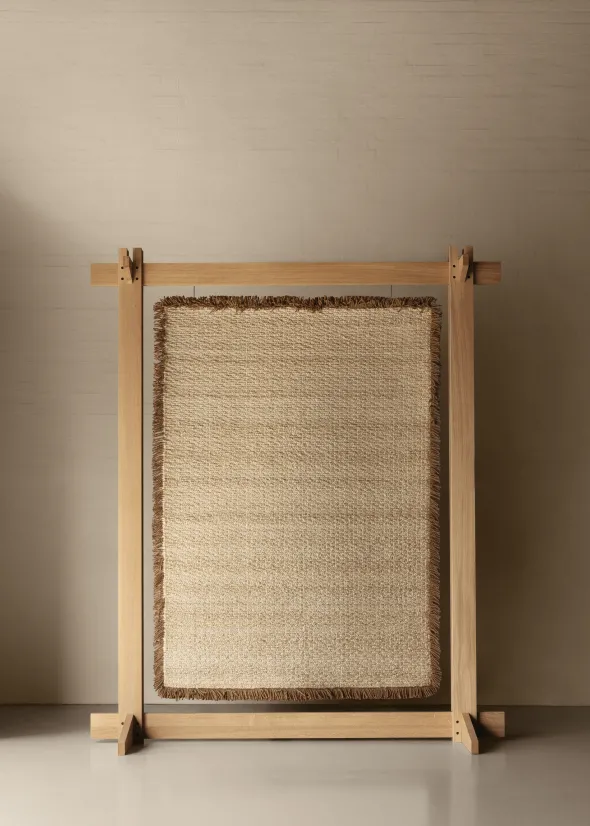 Soft Outline gulvtæppe, Beige fra Linie Design
