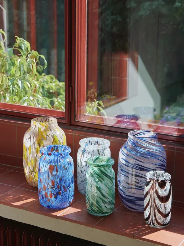 Splash Vase Roll Neck Small, green swirl fra Hay