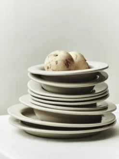 S.R. Lunch Plate fra Louise Roe