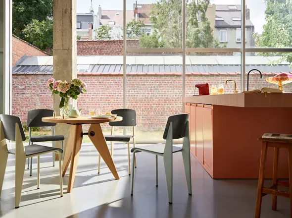 Standard Chair fra Vitra