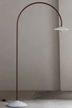 Standing Lamp No. 2 Marble fra Valerie Objects